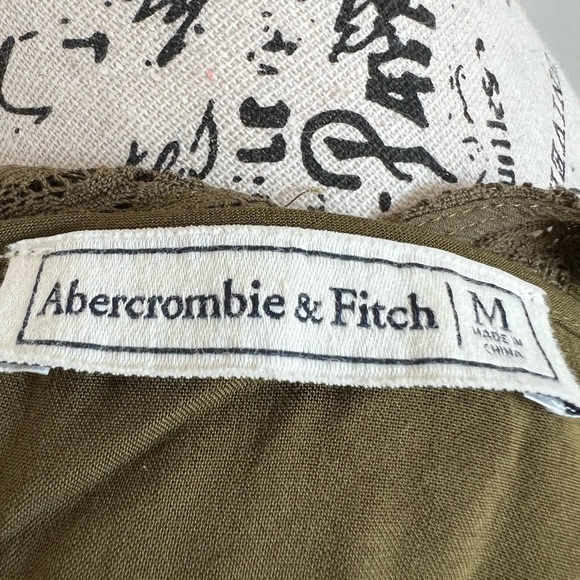 Abercrombie and Fitch Dress, Olive, 2 layers - Picture 4 of 4